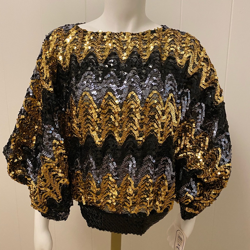 **VINTAGE** NWT Dolman Top